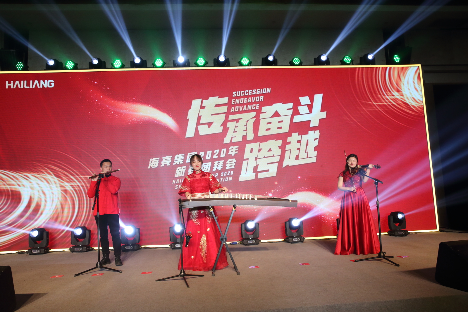 15794140476719919twu.jpg BR1Y3358.JPG